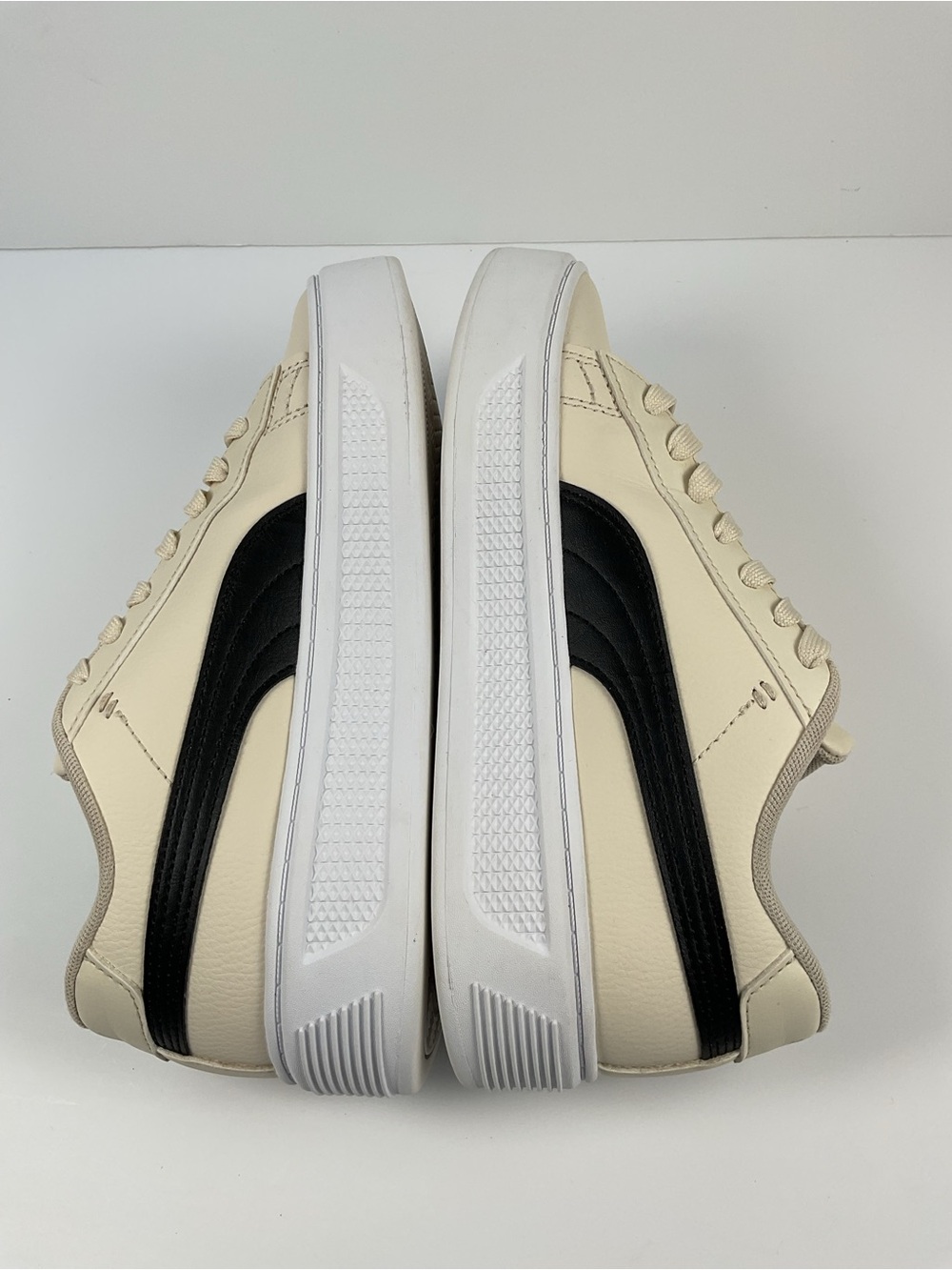 Puma Smash Platform V3 Women Sneakers Cream Black Size 8 Casual Shoes - Picture 8 of 10